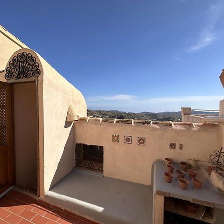 Casa Con Vistas Al Mar Y Patio De Buganvillas Aigues Екстер'єр фото