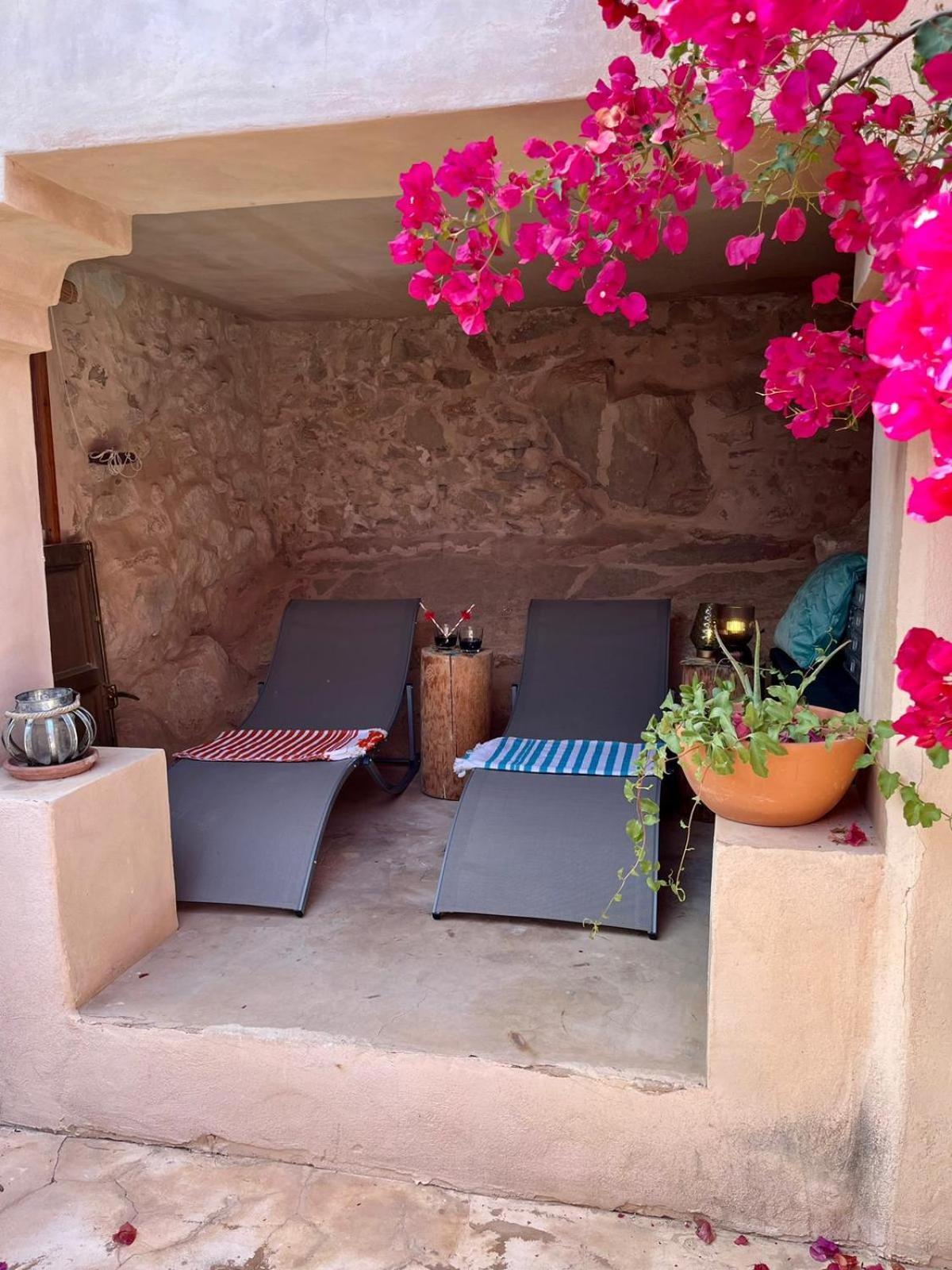 Casa Con Vistas Al Mar Y Patio De Buganvillas Aigues Екстер'єр фото